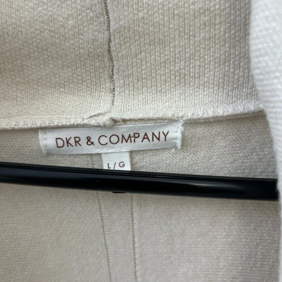 Chic Beige Open Front Cardigan - Picture 2 of 4